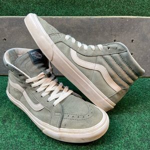 Grey Hightop vans men’s size 8.5 women’s size 10